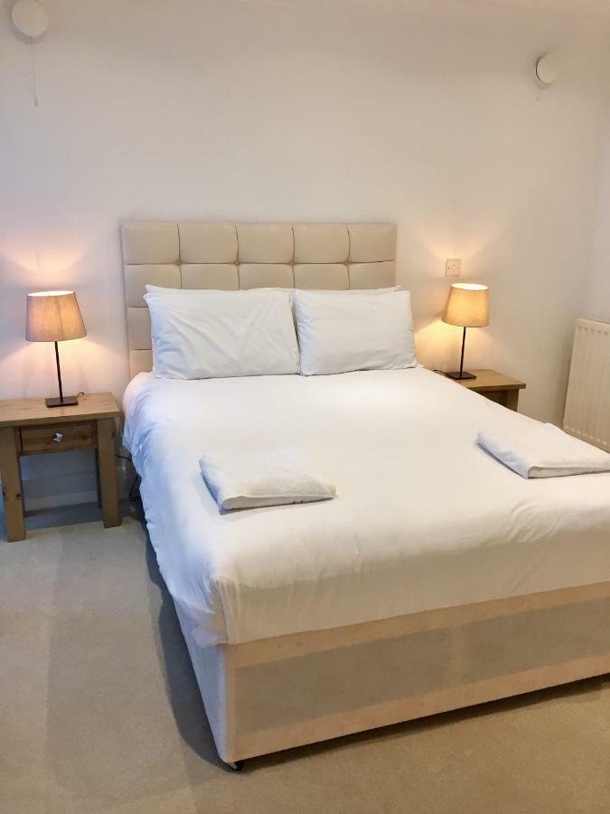 Stylish Apartment In Victoria London Eksteriør bilde