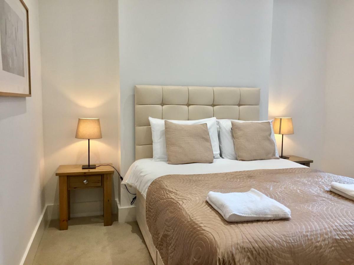 Stylish Apartment In Victoria London Eksteriør bilde